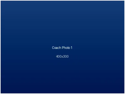 j9九游会前教练在战术板前讲解